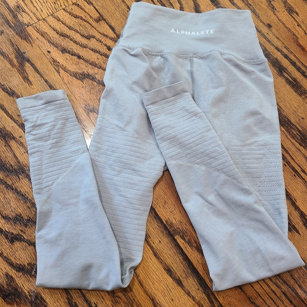 Alphalete light Grey seamless leggings